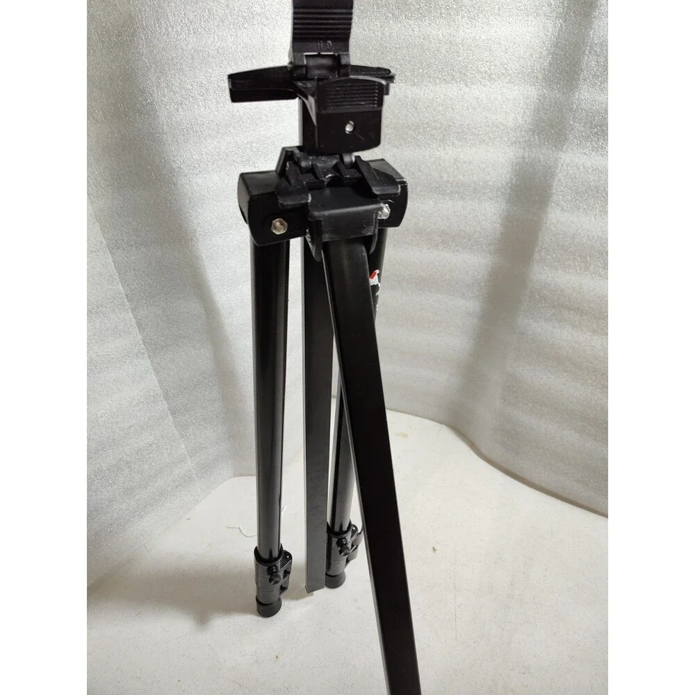 Camera Tripod With Spring Will Extend Up To 5 Ft 734